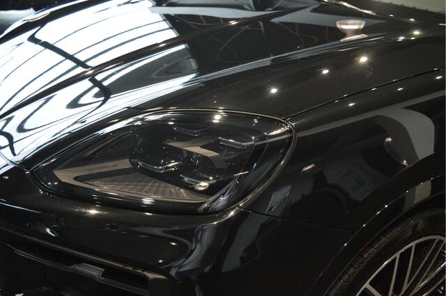 Porsche CAYENNE Coupé 3.0 E-Hybrid pano camera sport chrono leer 22 inch !!