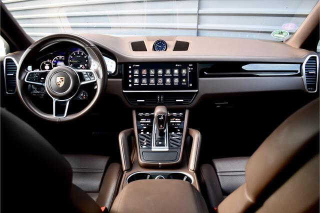 Porsche CAYENNE Coupé 3.0 E-Hybrid 462pk SportDesign | ACC | Head-Up | Bose | Trekhaak wegk. | Panoramadak | 360 Camera |