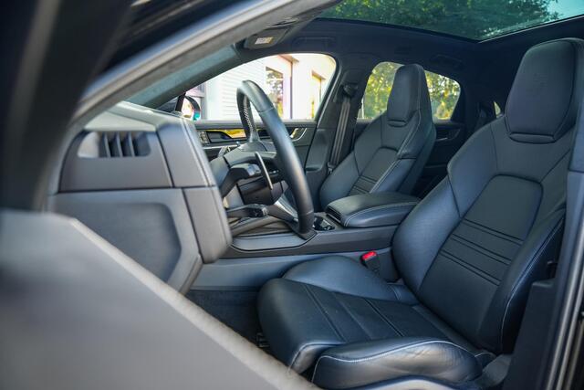 Porsche CAYENNE Coupé 3.0 E-Hybrid SportDesign Carbon | 4x Display incl. Passagiersdisplay & HUD Bose 22""