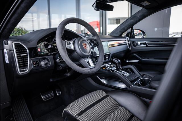 Porsche CAYENNE Coupé 4.0 Turbo S E-Hybrid GTS Pack! 810PK! - Sport Chrono | Keramisch | Vierwielsturing | Luchtvering | Burmester | Elek. Trekhaak
