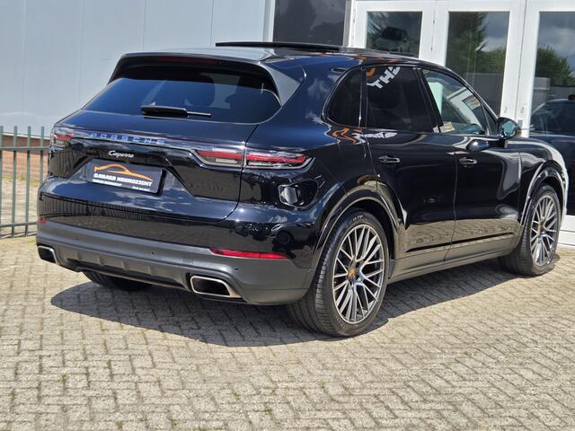 Porsche CAYENNE 3.0 PANO|CAMERA 360|2X ELEKTRISCHE STOELEN|LEDER DACHBORT|LUCHTVERING|21 INCH|DEALER ONDERHOUDEN Maandag tot Vrijdag geopend van 09.00 uur tot 20.00 uur en Zaterdag van 09.00 tot 18.00 uur