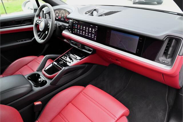 Porsche CAYENNE 3.0 E-Hybrid / SPORT DESIGN / PANO / PASSENGER DISPLAY / SPORTUITLAAT / HUD / 4WIELSTURING / SPORT CHRONO