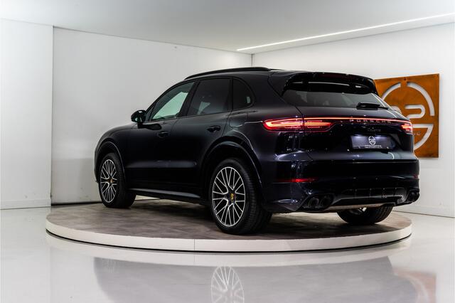 Porsche CAYENNE 3.0 E-Hybrid Platinum Edition 462PK | NL AUTO | 1e Eigenaar NAP | Sport Design | Pano | Bose | Meedraaiende achteras | VOL OPTIE! 12 MND Garantie