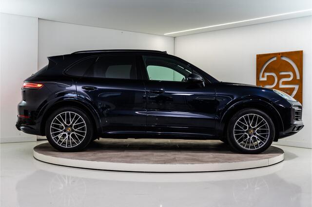 Porsche CAYENNE 3.0 E-Hybrid Platinum Edition 462PK | NL AUTO | 1e Eigenaar NAP | Sport Design | Pano | Bose | Meedraaiende achteras | VOL OPTIE! 12 MND Garantie