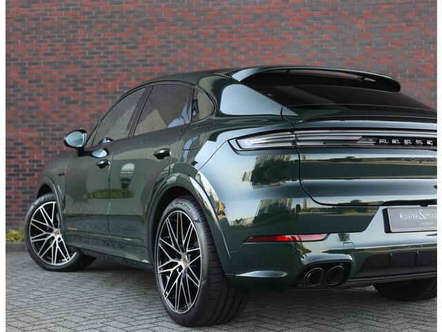 Porsche CAYENNE Coupé 3.0 E-Hybrid | PTS Goodwood Green - Pano - Luchtvering