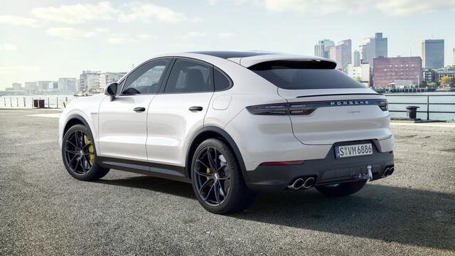 Porsche CAYENNE E-Hybrid Coupe