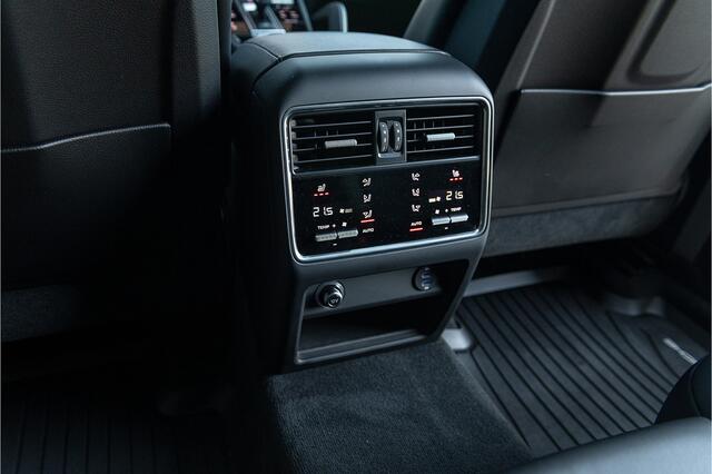 Porsche CAYENNE Coupé 3.0 E-Hybrid Sport Design Pano GTS stoel PDLS Head Up Sport Chrono Nachtz. 360Cam Luchtv. Trekhaak