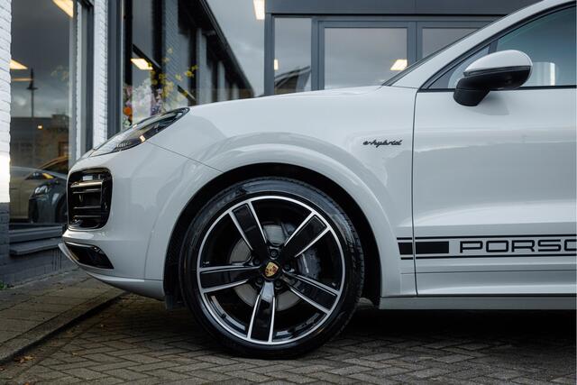 Porsche CAYENNE Coupé 3.0 E-Hybrid Platinum Edition Krijtgrijs - Luchtvering - Trekhaak - Head Up