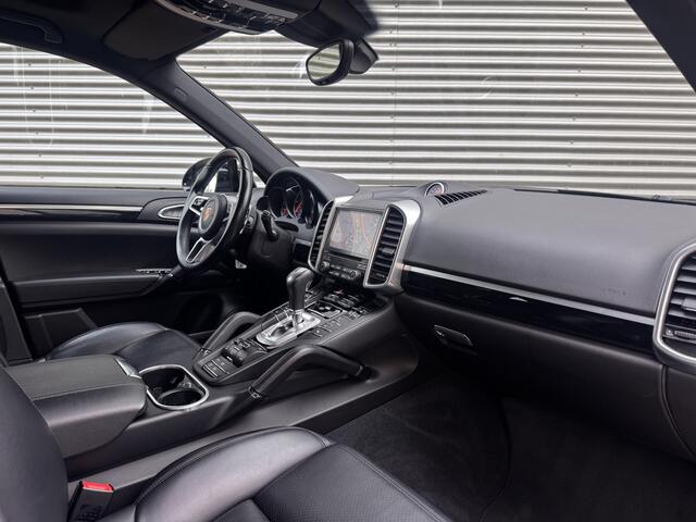 Porsche CAYENNE 3.0 D Platinum Edition | NL auto | Panoramadak | Chrono | Luchtvering | Velgen 21" |
