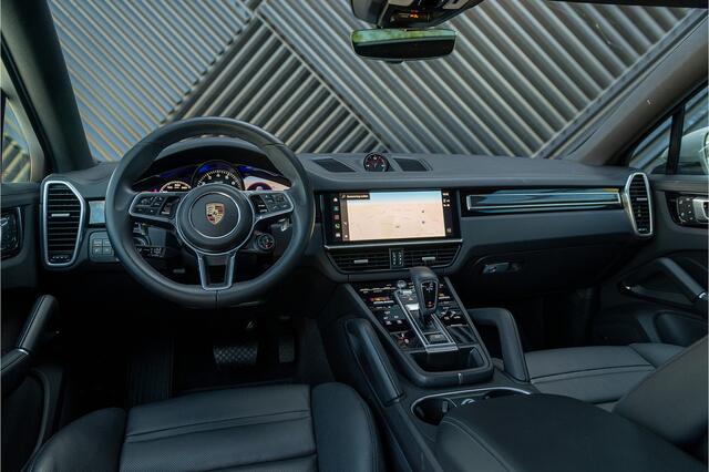 Porsche CAYENNE Coupé 3.0 E-Hybrid Sport Design Pano GTS stoel PDLS Head Up Sport Chrono Nachtz. 360Cam Luchtv. Trekhaak