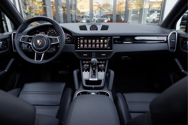 Porsche CAYENNE 3.0 E-Hybrid Platinum Edition Pano - 18 weg-Zetels -Trekhaak