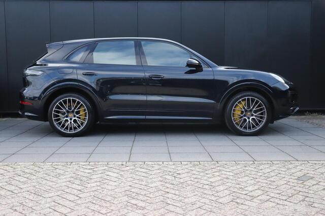 Porsche CAYENNE 4.0 Turbo S E-Hybrid | LEDER | SOH 88% | KERAMISCH | PANO-DAK | SOFT-CLOSE | STOELVERK. | BURMESTER | 360° CAMERA | HEAD-UP | FULL OPTIONS |