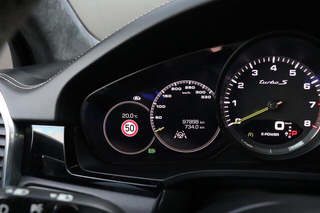 Porsche CAYENNE 4.0 Turbo S E-Hybrid | LEDER | SOH 88% | KERAMISCH | PANO-DAK | SOFT-CLOSE | STOELVERK. | BURMESTER | 360° CAMERA | HEAD-UP | FULL OPTIONS |