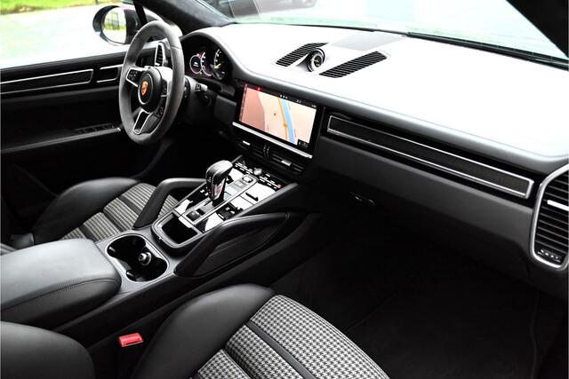 Porsche CAYENNE Coupé 3.0 E-Hybrid / LIGHTWEIGHT / KRIJT GRIJS / PORSCHE APPROVED / SOFTCLOSE / PDLS / BOSE / NL AUTO