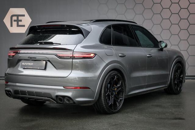 Porsche CAYENNE 3.0 E-Hybrid | NP ¤ 222.577,- | KERAMISCHE REMMEN | 40K TECHART | CLANCK AUDIO | FULL PPF | PASM | PDCC | PCCB | PDLS+ | PANORAMADAK | SOFTCLOSE | ADAPTIVE CRUISE | ACHTERASBESTURING | SPORTUITLAAT | SPORTDESIGN CARBON | STOELKOELING/VERWARMING VOOR & AC 