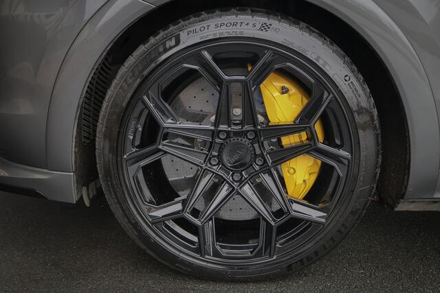 Porsche CAYENNE 3.0 E-Hybrid | NP ¤ 222.577,- | KERAMISCHE REMMEN | 40K TECHART | CLANCK AUDIO | FULL PPF | PASM | PDCC | PCCB | PDLS+ | PANORAMADAK | SOFTCLOSE | ADAPTIVE CRUISE | ACHTERASBESTURING | SPORTUITLAAT | SPORTDESIGN CARBON | STOELKOELING/VERWARMING VOOR & AC 