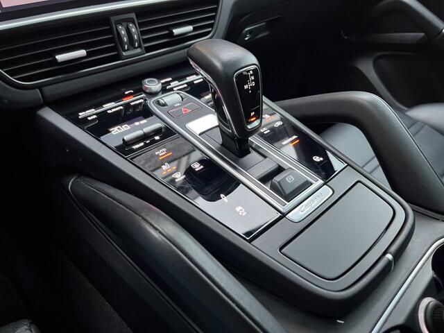 Porsche CAYENNE COUPÃ 3.0 E-HYBRID - ORG. NL. - SPORT CHR. - PANO - 4-WIELST. - 22 INCH
