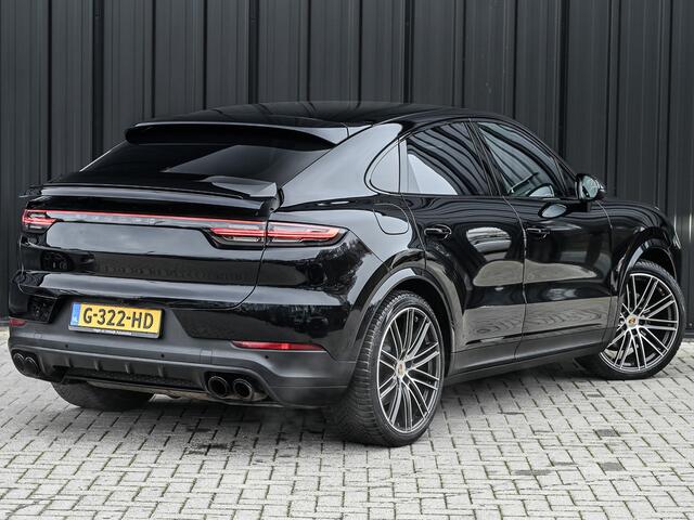 Porsche CAYENNE Coupé 3.0 E-Hybrid · Sport Chrono · NL-auto · Panoramadak · Bose Sound · Keyless · 360 Camera · 4 Wheel steering · Adaptive Cruise · Memory Seats · Nachtzicht assistent · Trekhaak