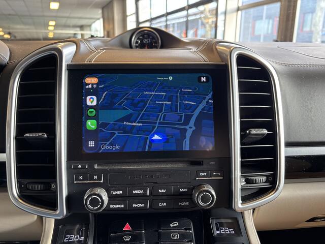Porsche CAYENNE 4.2 D S Platinum Edition - FULL - Luchtvering / Stoelventilatie / Panoramadak / Standkachel / Sport Chrono / Keyless / Camera / Bose - Elek Trekhaak -