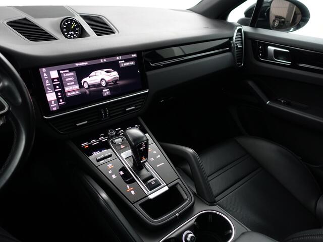 Porsche CAYENNE Coupé 3.0 E-Hybrid- Panoramadak, Sport Chrono, Keyless, Dealer Onderhouden, Camera