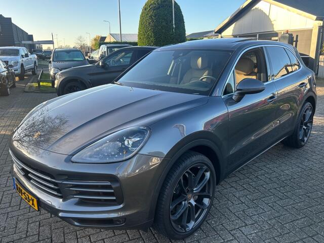 Porsche CAYENNE 3.0 V6 Sport 2018 Panoramdak 22" Velgen