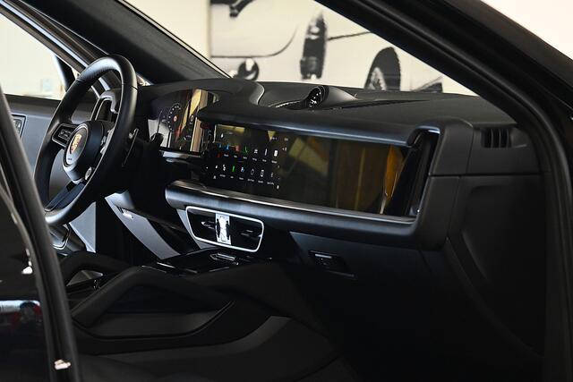 Porsche CAYENNE Coupé 3.0 E-Hybrid compleet Porsche Cayenne Turbo GT uitgevoerd