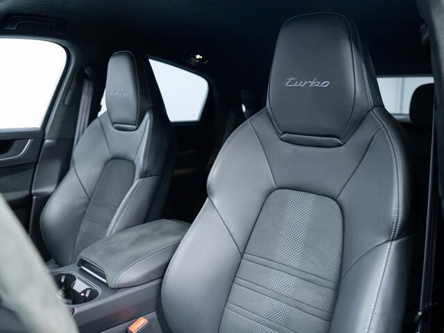 Porsche CAYENNE Turbo E-Hybrid Coupé met GT-Pakket