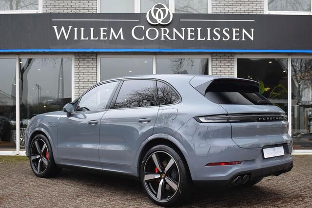 Porsche CAYENNE 4.0 Turbo E-Hybrid Sport Chrono Pano PASM ACC Zitklima Bose Sound