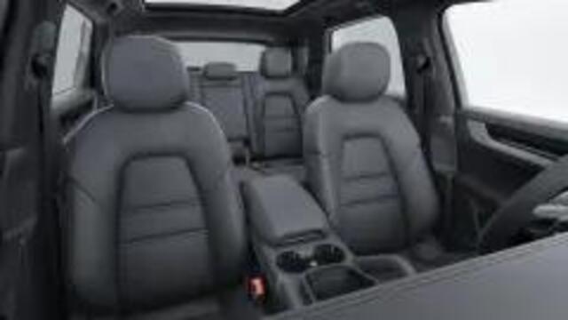 Porsche CAYENNE E-Hybrid