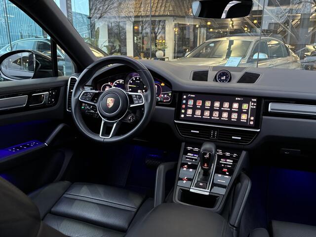Porsche CAYENNE Coupé 3.0 E-Hybrid Chrono | Sportuitlaat | Panorama | 360 camera | Head-up