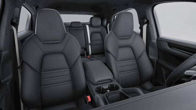 Porsche CAYENNE Turbo E-Hybrid Coupé with GT Package