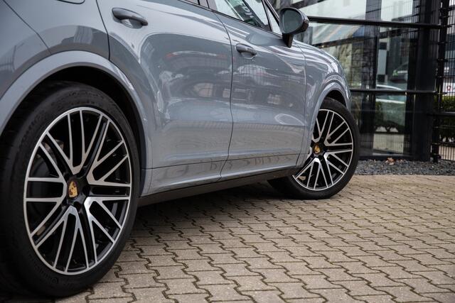 Porsche CAYENNE Coupé 3.0 E-Hybrid , Panoramadak, Bose, Trekhaak, Sport Chrono,