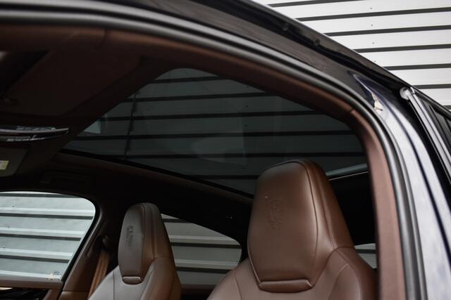 Porsche CAYENNE Coupé 3.0 E-Hybrid 462pk Platinum Edition SportDesign | Pano | ACC | Trekhaak | 22'' Wielen | Bose | Achterasbesturing | Stoelventilatie | Sportuitlaat |