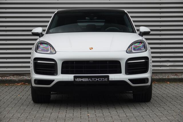 Porsche CAYENNE Coupé 3.0 E-Hybrid | Sport Chrono | Pano | Alcantara | Luchtvering | HUD | Memory | 360 |