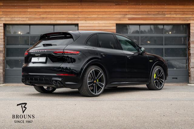 Porsche CAYENNE E-Hybrid SportDesign | 22inch | StoelClimate | BOSE | HUD | SportUitl