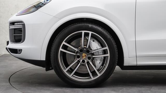 Porsche CAYENNE 4.0 Turbo | PSCB | Soft-Close | Trekhaak | PDCC | Led-matrix | Surround View