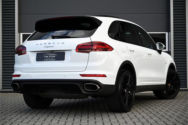 Porsche CAYENNE 3.0 D PLATINUM EDITION / PANORAMA DAK / LEDER / CAMERA / LED / BLIND SPOT / 21"
