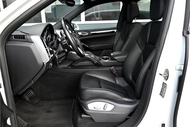 Porsche CAYENNE 3.0 D PLATINUM EDITION / PANORAMA DAK / LEDER / CAMERA / LED / BLIND SPOT / 21"