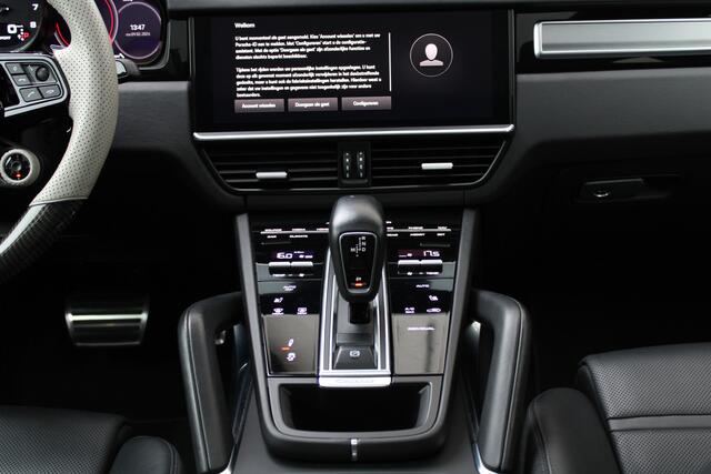 Porsche CAYENNE Coupé 4.0 Turbo S E-Hybrid / Sportdesign Pakket / Hoogglans / Krijt / Vol Opties / NIEUWSTAAT