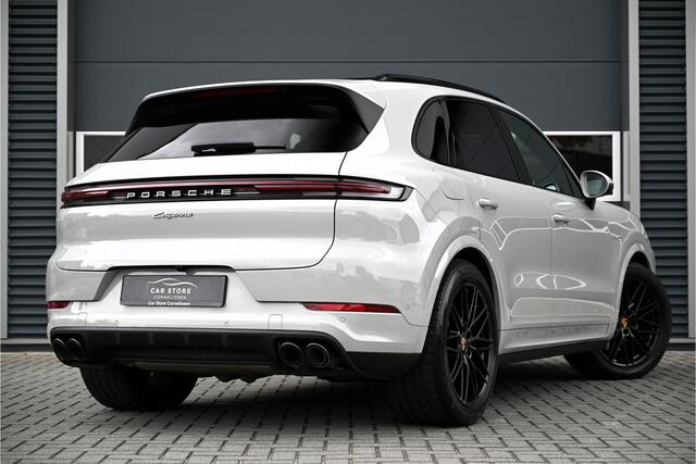 Porsche CAYENNE 3.0 E-Hybrid / SPORT DESIGN / PANO / PASSENGER DISPLAY / SPORT UITLAAT / HUD / MASSAGE / SPORT CHRONO