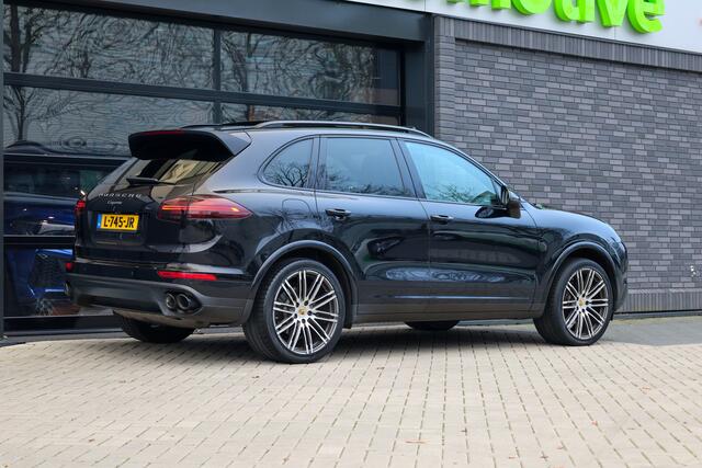 Porsche CAYENNE 3.0 D Platinum Edition | PANO | BOSE | MEMORY | LUCHTVERING | SPORT CHRONO | CAMERA |