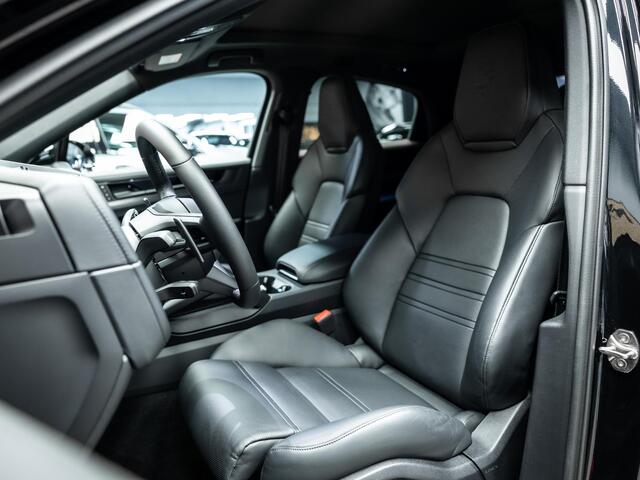 Porsche CAYENNE Coupé 3.0 E-Hybrid Black Edition | Sportuitlaat | Stoelverwarming en verkoeling | Sport Chrono |