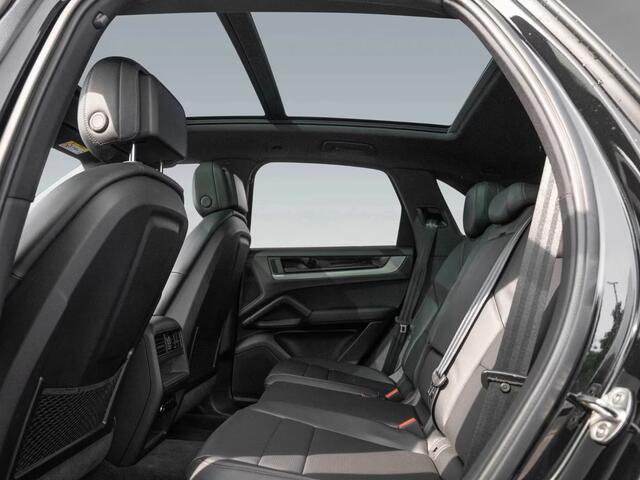 Porsche CAYENNE 3.0 E-Hybrid 470 PK Panoramadak 360 Camera 20 Inch LED Keyless-Go