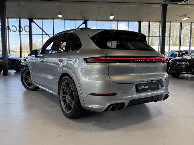 Porsche CAYENNE 3.0 E-Hybrid FOTO REP. VOLGT|SPORT DESIGN|SPORT CHRONO|PANO-DAK|360 CAMERA|LUCHTVERING|TREKHAAK|DOLOMIETZILVER|MATRIX LED|ADAPT. CRUISE|SPORTSTOELEN