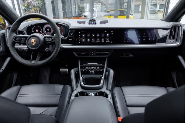 Porsche CAYENNE Coupé 4.0 Turbo E-Hybrid Cashmere Beige Techart - Passenger Display - Trekhaak
