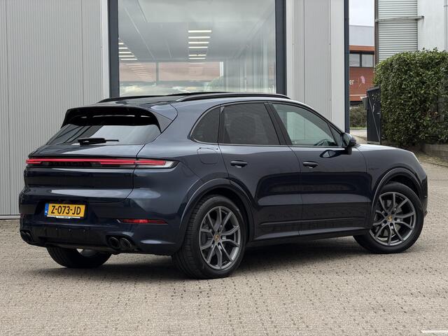 Porsche CAYENNE 3.0 E-Hybrid | NL-Auto/1e eign./Laser LED/Pano/Luchtvering/Sportuitlaat
