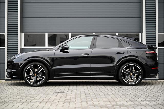 Porsche CAYENNE Coupé 3.0 E-Hybrid / SPORT DESIGN / PANO / SPORT UITLAAT / BOSE / 360 CAMERA / ACC / SPORT CHRONO / TECHART / NL AUTO / BTW