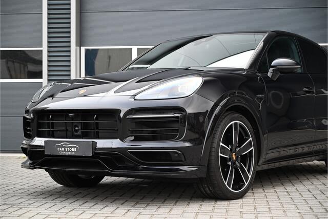Porsche CAYENNE Coupé 3.0 E-Hybrid / SPORT DESIGN / PANO / SPORT UITLAAT / BOSE / 360 CAMERA / ACC / SPORT CHRONO / TECHART / NL AUTO / BTW