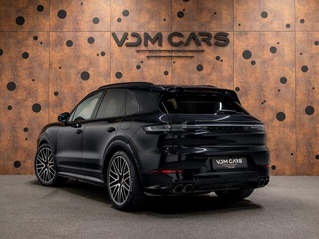 Porsche CAYENNE 3.0 E-Hybrid Black Edition | Achterasbest. | Trekhaak | SportDesign | 18-weg | InnoDrive | Pano |