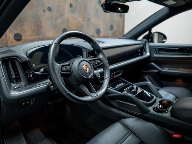 Porsche CAYENNE Coupé 3.0 E-Hybrid Black Edition